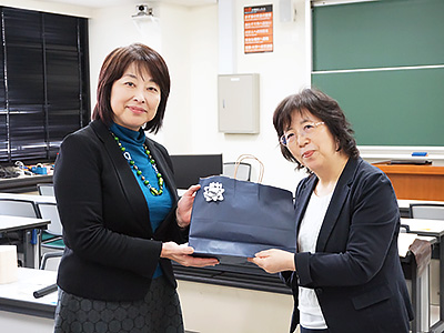 �L�O�i�𑡒�