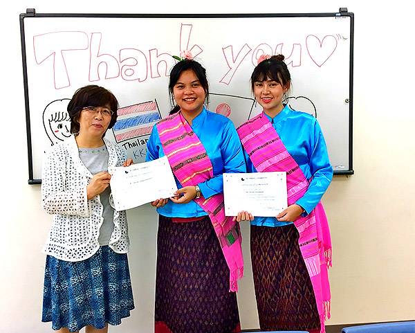 タイのコンケン大学（Khon Kaen University）から、看護学部生2名が短期留学に来ました。 写真